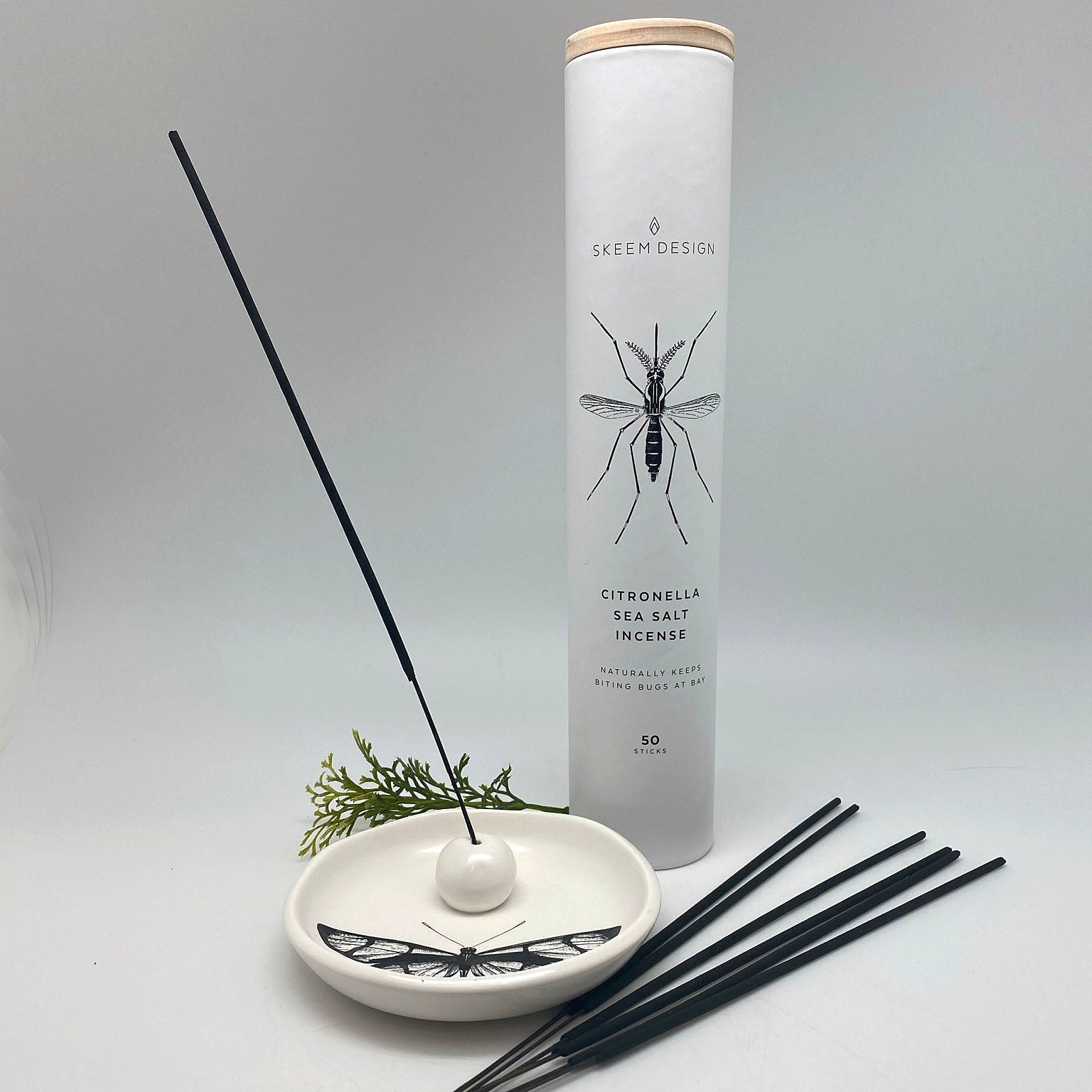 Citronella sea salt incense set: tall cylinder, black sticks, dish and holder