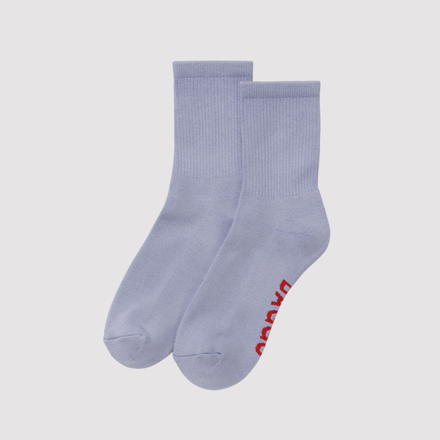 Ribbed socks in mist blue, paired with ribbed cuff and rounded toe.