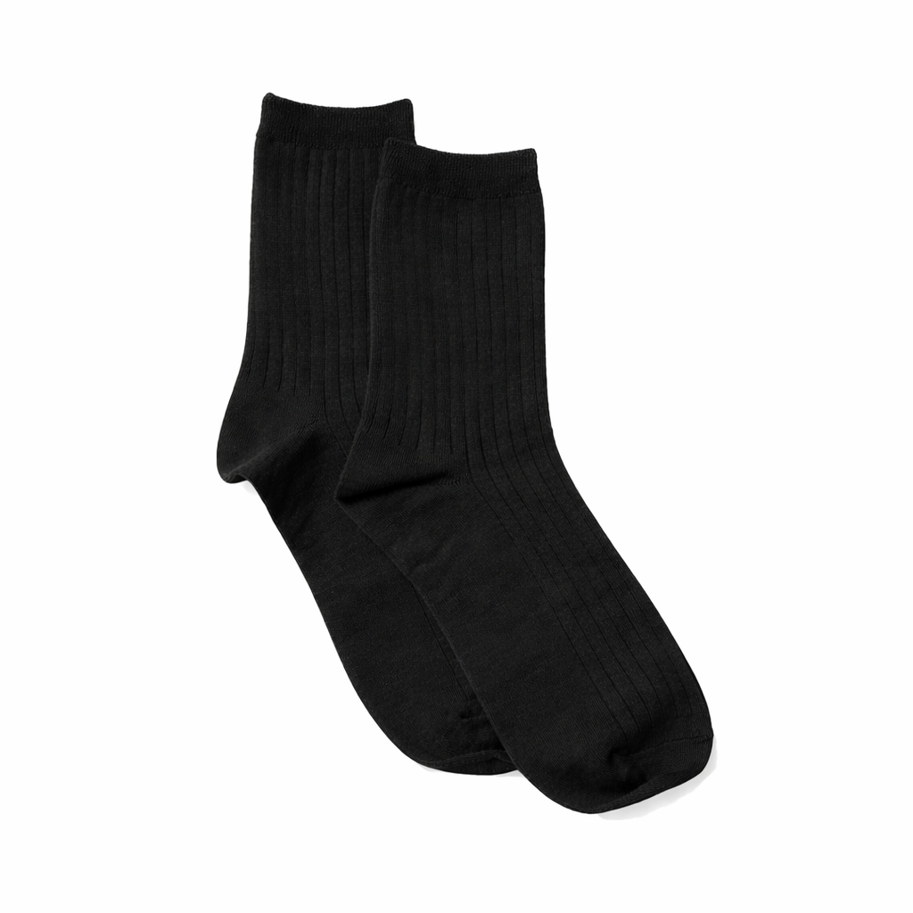 Ribbed crew socks in black, ankle length, elastic knit cuff