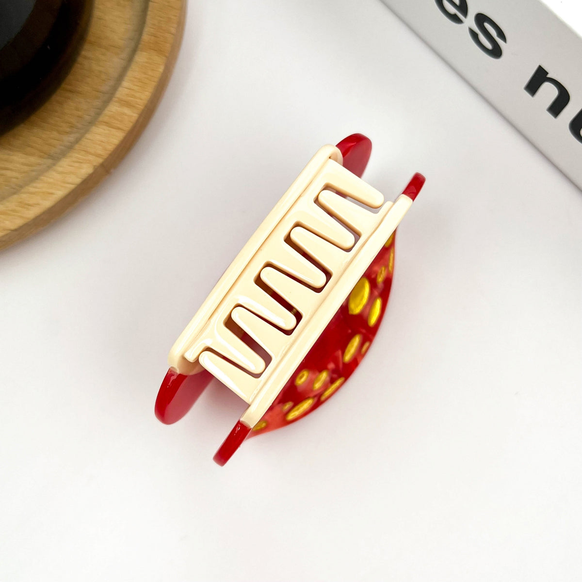 Fat Mushroom Claw Hair Clip