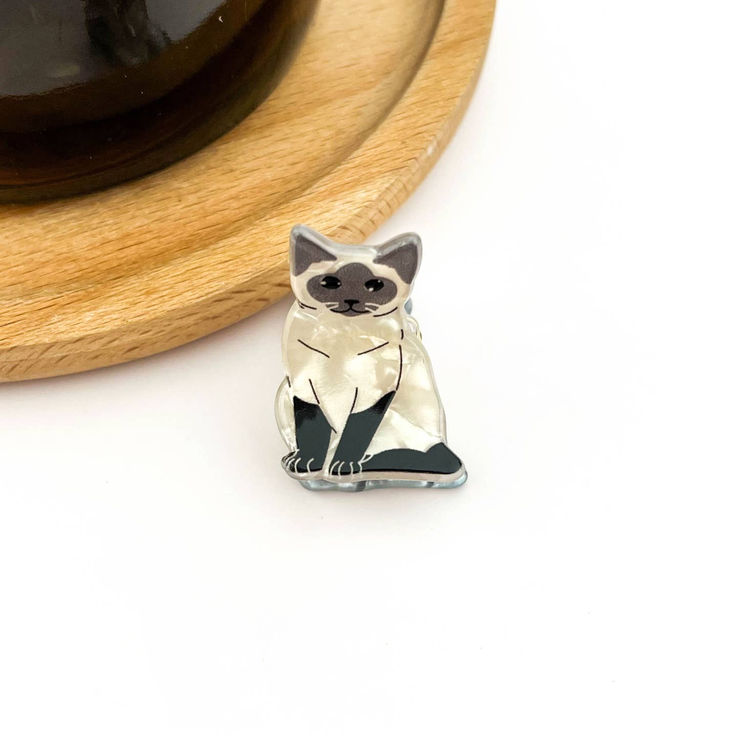 Cat hair claw clip with Siamese cat design, gray and cream