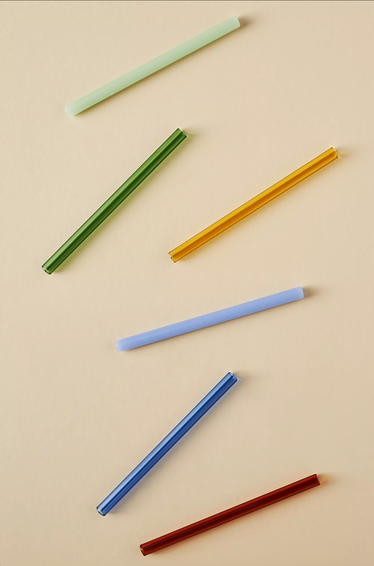 Set of 6 colored glass straws: light green, green, yellow, light blue, blue, red