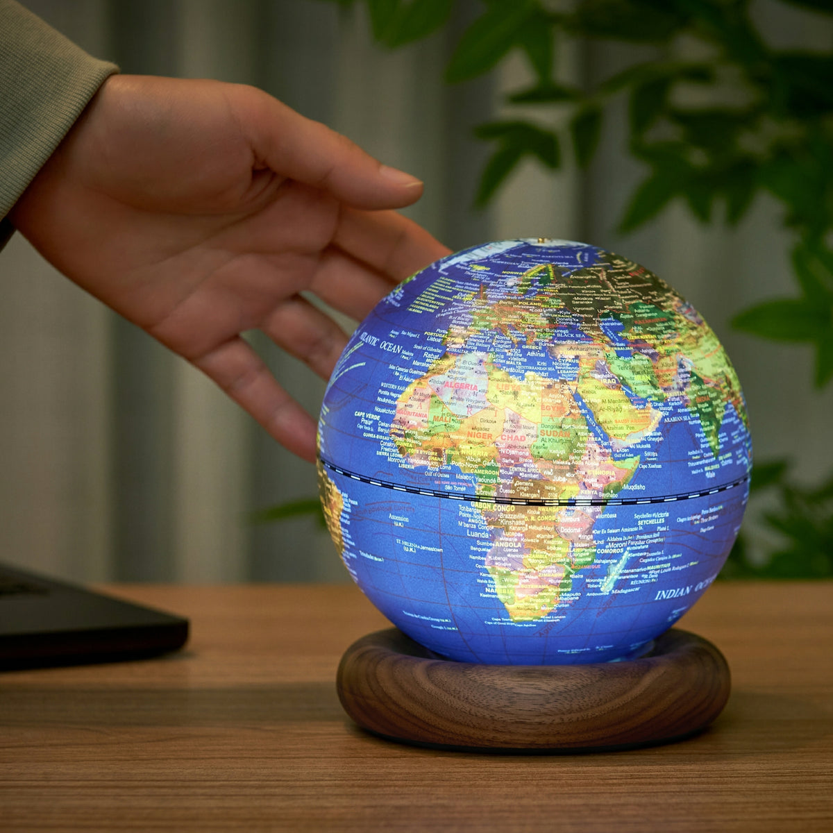 Mini Atlasglobe Light - Dark Blue Globe
