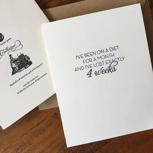White card with diet-for-a-month text and 4 weeks in black